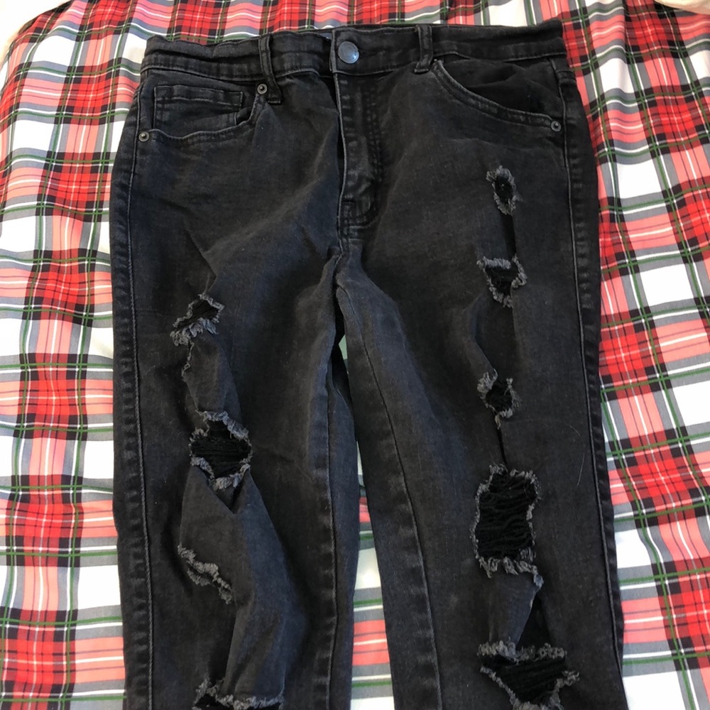 Black ripped jeans